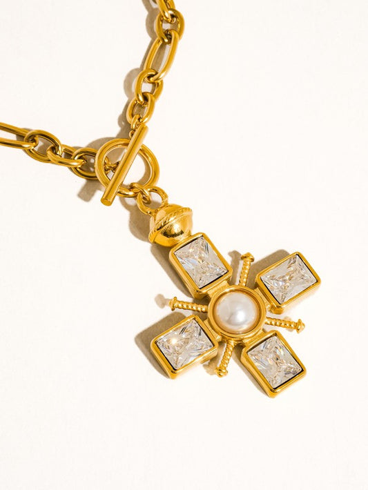 Luz de Reina Cross Pendant Necklace